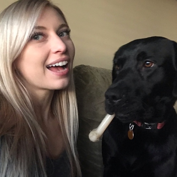 Meet your Posher, Angelina - Picture 1 of 1